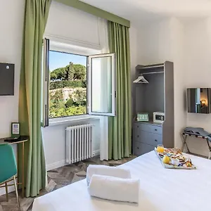 3* Hotel Bloom